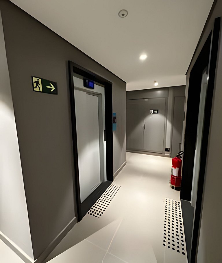 Metrô Vila Madalena - Studio - Cama de Casal