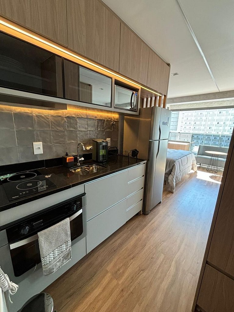 Studio Alto Padrão - Vila Madalena - Metro