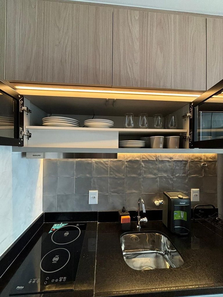Studio Alto Padrão - Vila Madalena - Metro