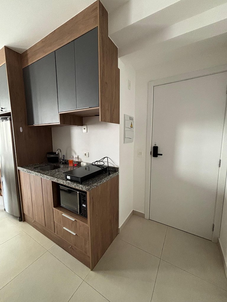 Studio Panorâmico - Av. Paulista /R. Pamplona -14º