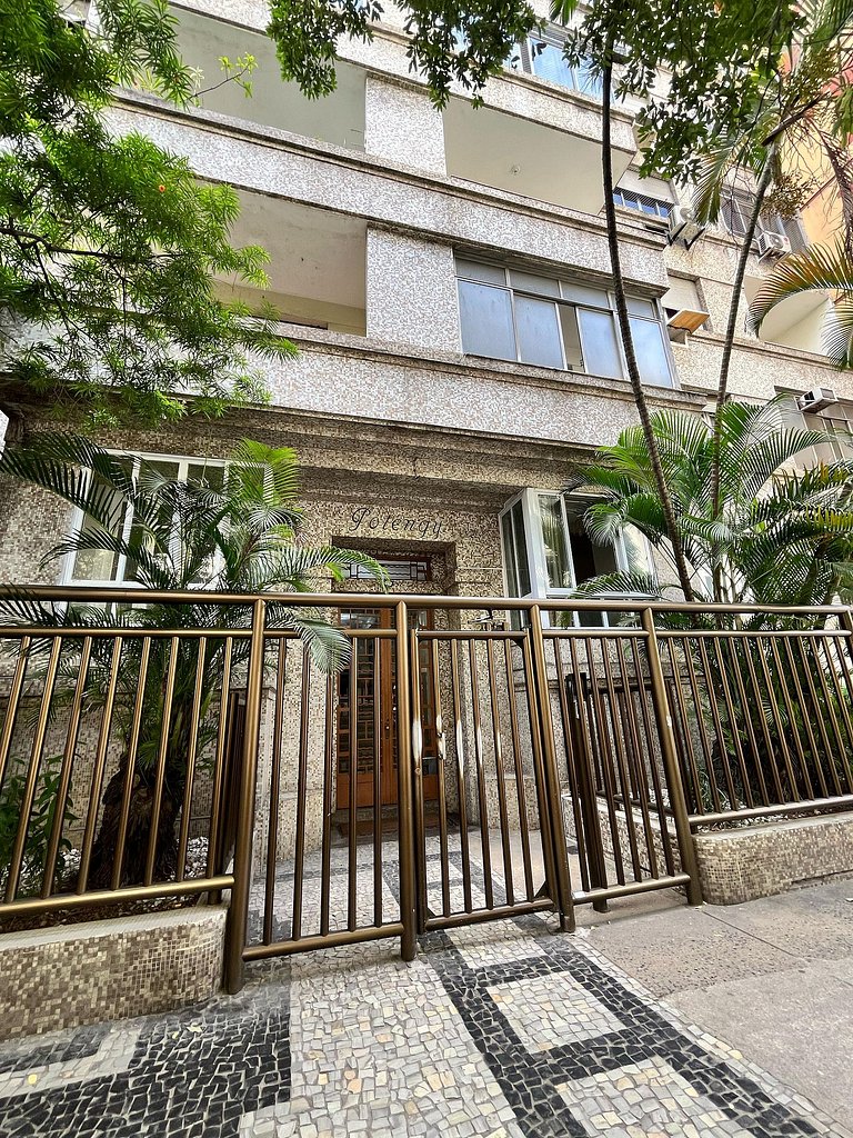 Lindo Apartamento - 200m do Posto 2 Copacabana