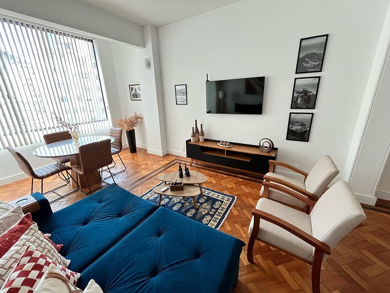 Lindo Apartamento - 200m do Posto 2 Copacabana
