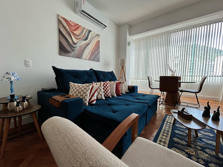 Lindo Apartamento - 200m do Posto 2 Copacabana