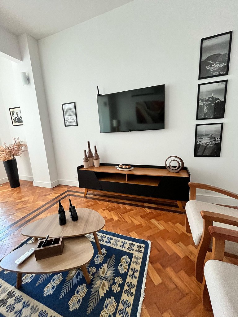 Lindo Apartamento - 200m do Posto 2 Copacabana