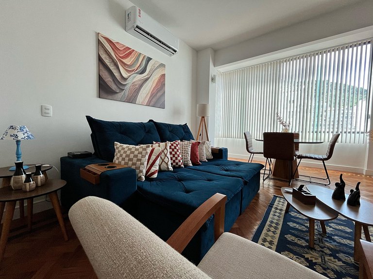 Lindo Apartamento - 200m do Posto 2 Copacabana