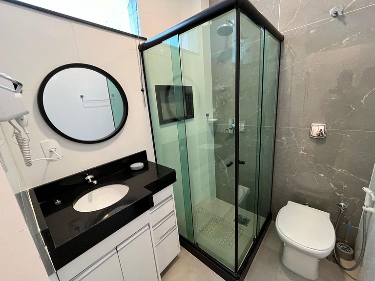 Lindo Apartamento - 200m do Posto 2 Copacabana