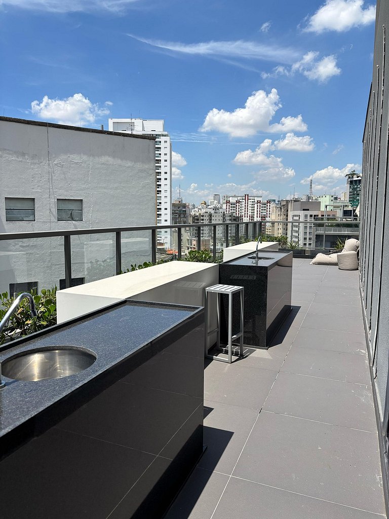 Studio c/ Varanda na Consolação - 500m do Metrô