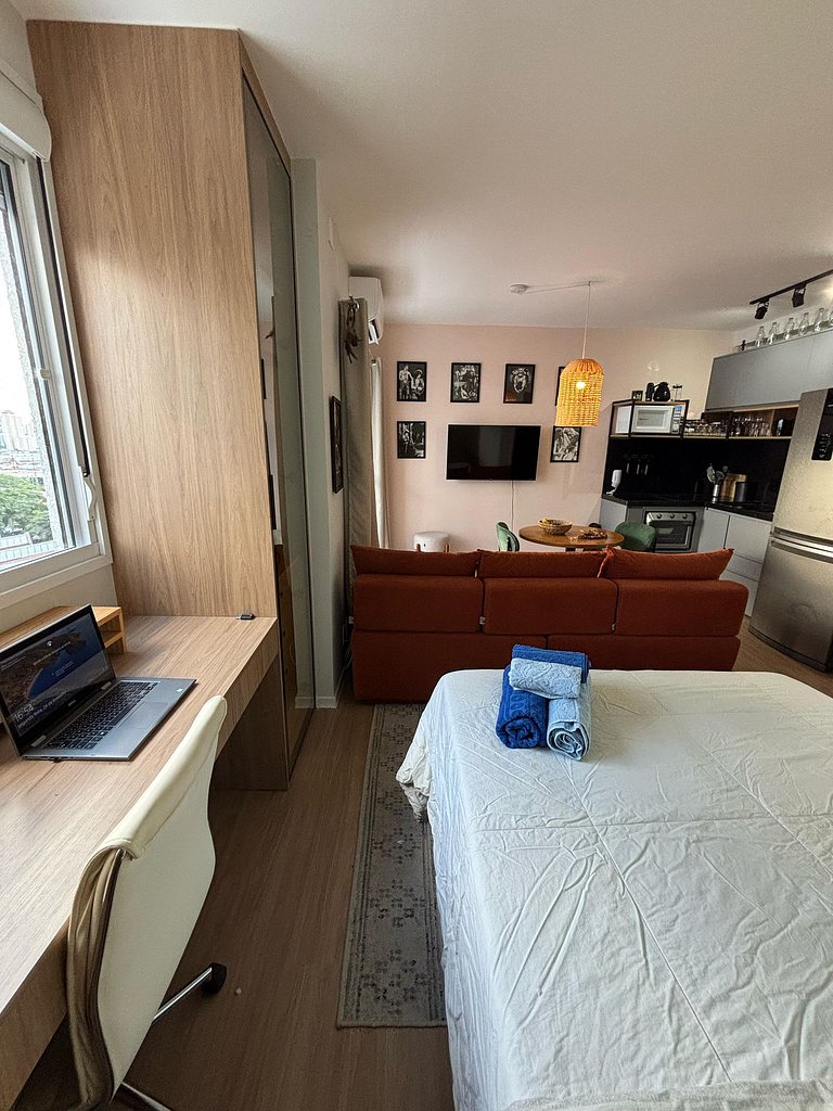 Studio com Conforto, Estilo e Vista Incrível