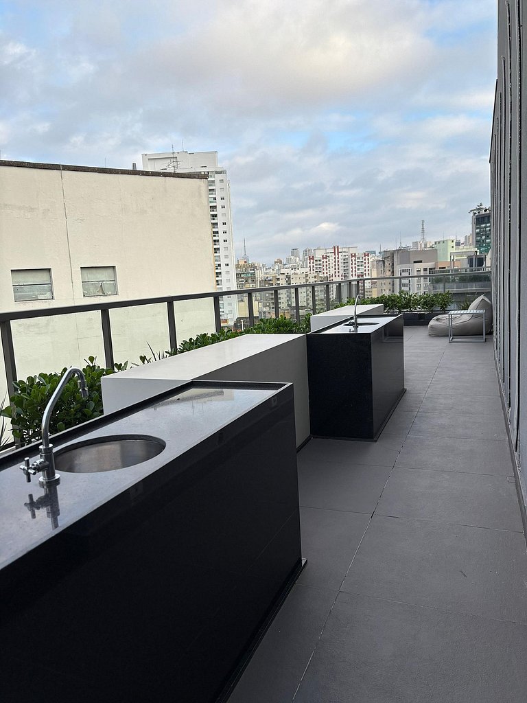 Studio c/ Varanda na Consolação - 500m do Metrô
