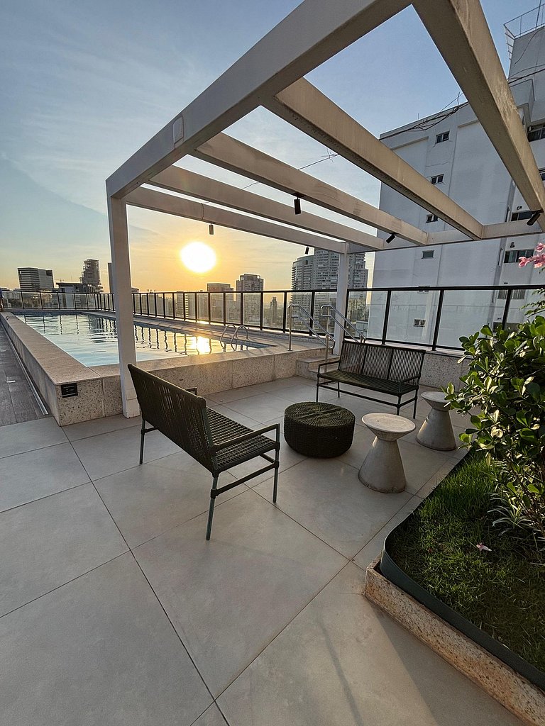 Duplex incrível c/ vista em andar alto - Pinheiros