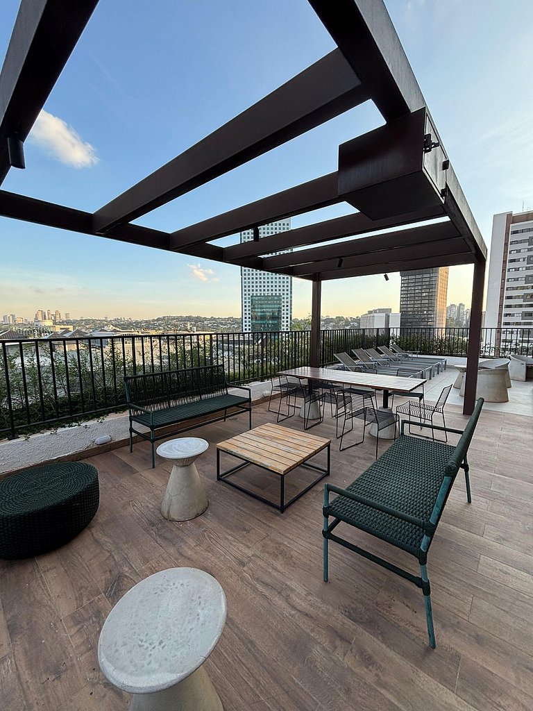 Duplex incrível c/ vista em andar alto - Pinheiros