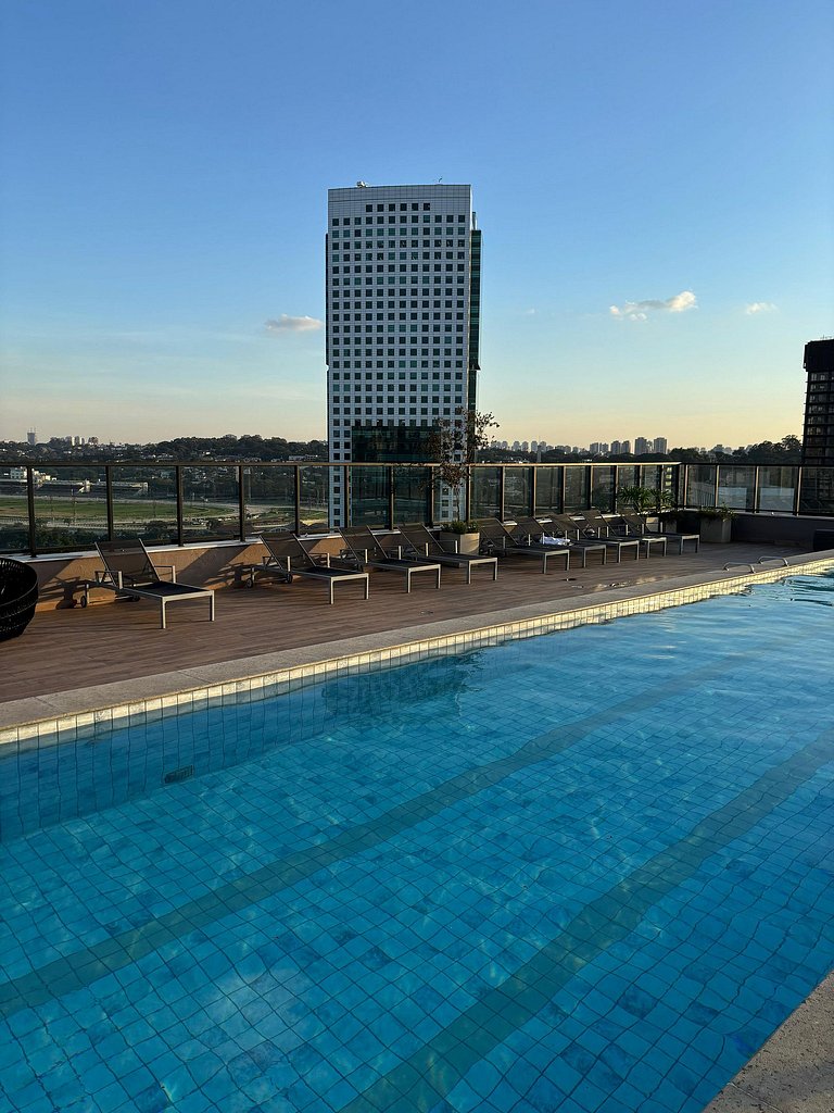 Duplex incrível c/ vista em andar alto - Pinheiros