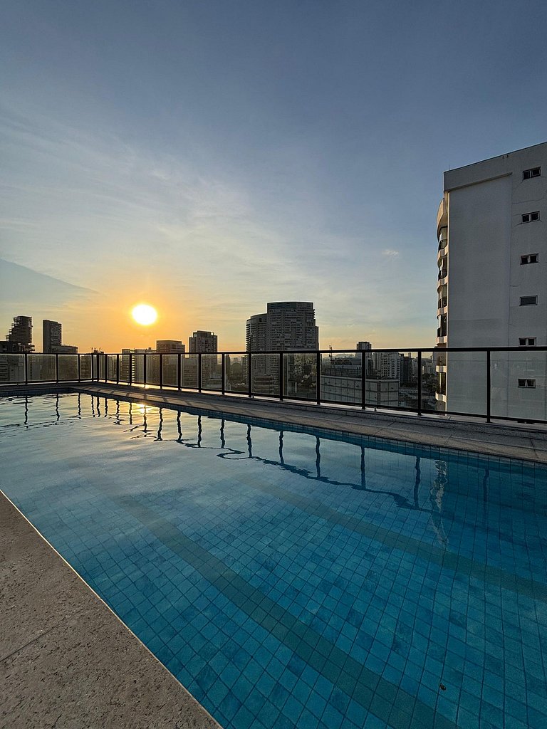 Duplex incrível c/ vista em andar alto - Pinheiros